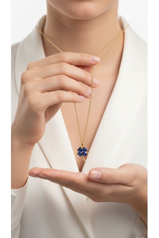 Çekirdekjewelry 925 Ayar Gümüş Safir Taşlı Yonca Kolye Sarı