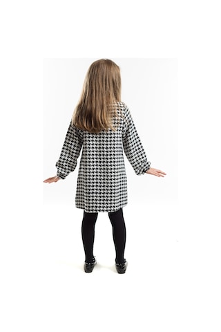 Denokids Kız Çocuk Kışlık Dokuma Siyah Aplikeli Uzun Kollu Elbise 2-8 Yaş