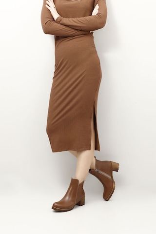 Gönderi R Taba Fermuarlı Kalın Topuklu Bot Taba