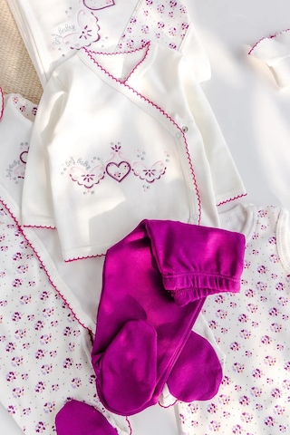 Kalp İşlemeli 100% Pamuk 10'lu Kız Bebek Hastane Çıkışı Bebek Set