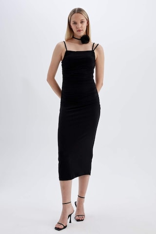 DeFacto Bodycon Askılı Midi Elbise C8948AX24SMBK81