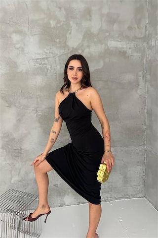 Neşeli Butik Kadın Siyah Sırt Dekolteli Metal Yaka Midi Elbise Nbk4543 Siyah
