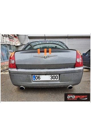 Chrysler 300c Spoyler