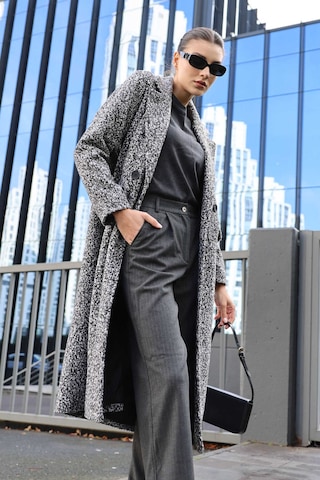 Giyim Dünyası Kadın Buklet Oversize Kaban Siyah 001