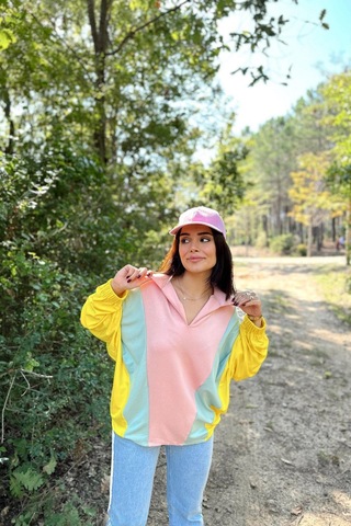 Kadın Pembe Polo Yaka, Yarasa Kol, Lastikli Manşet, Asimetrik Color Block, Salaş Sweatshirt Bluz Pembe