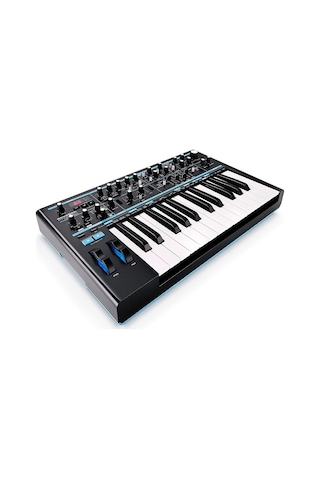 Novation Bass Station Iı Analog Synthesizer