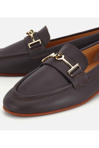 Hotiç Kadın Deri Kahverengi Yumuşak Dokulu Tokalı Klasik Loafer