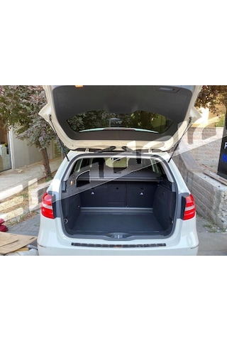 Mercedes B Serısı 2011-2018 Uyumlu Bagaj Havuzu Kokusuz Kaucuk 3D