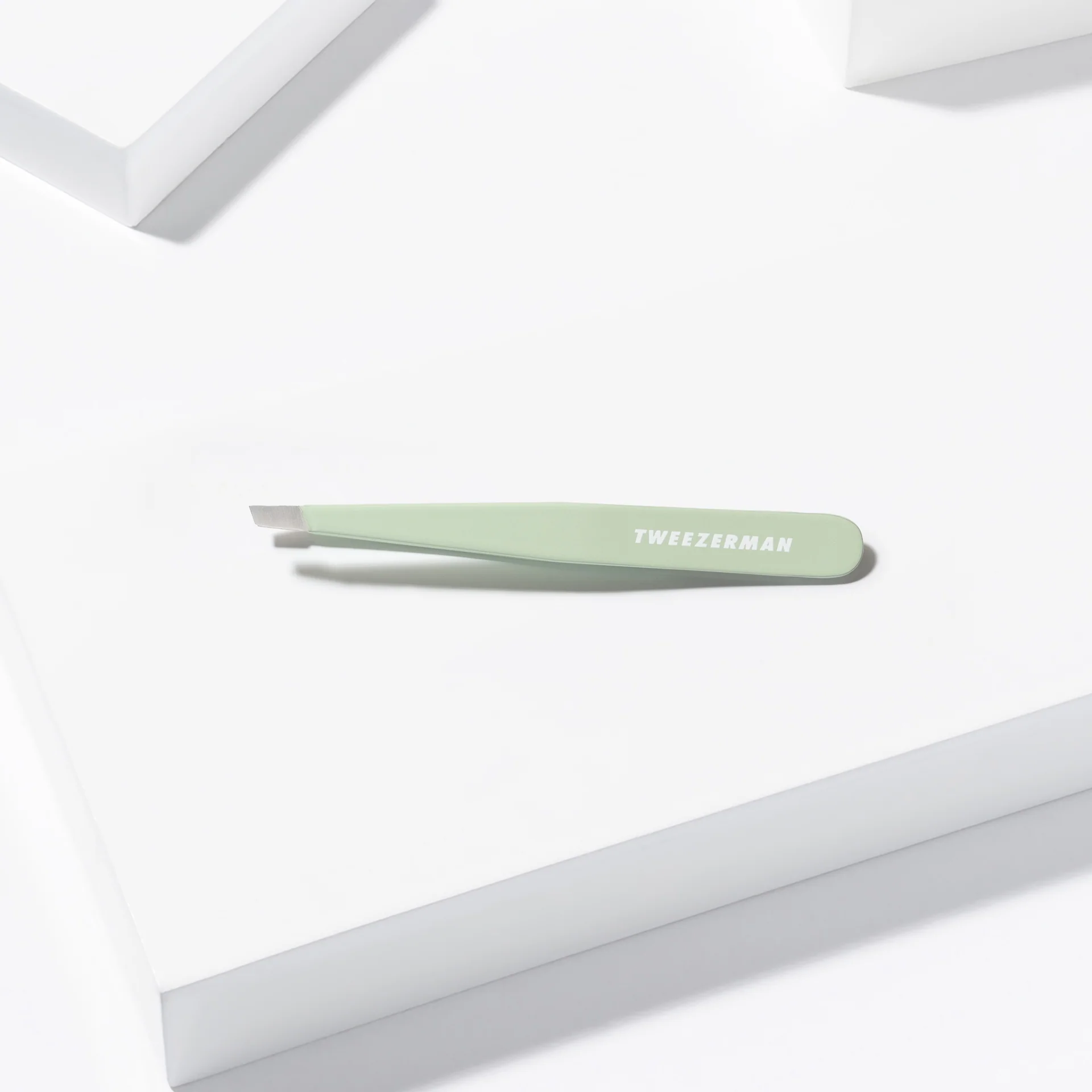 Tweezerman Slant Tweezer Pistachio - Fıstık Yeşil Cımbız