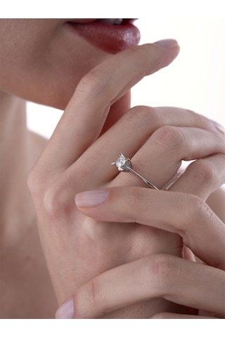 0,40 Karat F Renk Hrd Sertifikalı Tektaş Pırlanta Yüzük-820