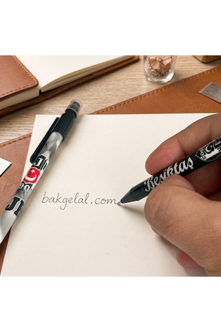 Bakgelal Beşiktaş Bjk Lisanslı Versatil Uçlu Kalem Siyah Beyaz Taraftar Kalemi 1 Adet - 9008051225763 Beyaz - Siyah