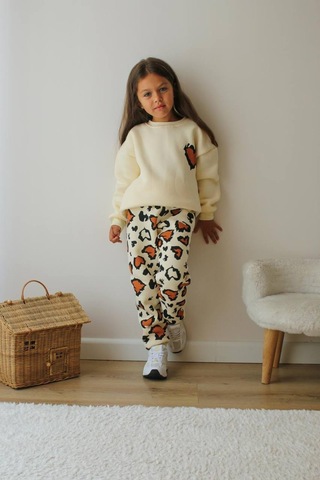 Kız Çocuk Siyah 3 İplik Şardonlu Takım Yıldız Desenli Sweatshirt & Rahat Eşofman Altı Ekru