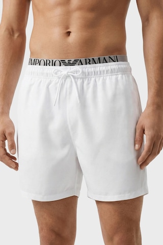 Emporio Armani Erkek Deniz Şortu Em000686 Af20432 U0002 Beyaz