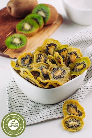 Yörem Afyon Meşhur Ordu Güneşte Kurutulmuş %100 Meyve Katkısız Şekersiz Vegan Kivi Cips 80gr. 80 G