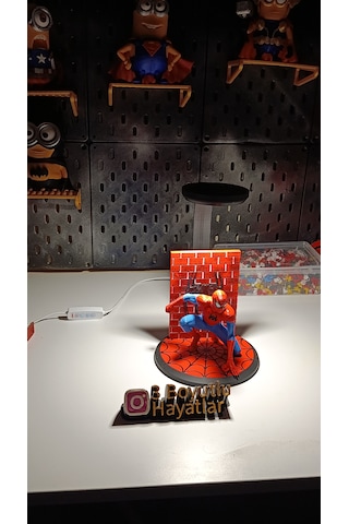 Spider-man Temalı Masaüstü Lambası - Özel Tasarım Led Gece Lambası & Dekoratif Gaming Setup Aydınlatması Mat Siyah