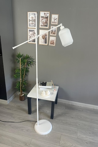 Wingmn Beyaz Cam Lambader Makas Gövde Modern Metal Oturma Odası Zemin Lambası Beyaz