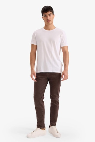 Defacto Slim Tapered Fit Dar Kalıp Normal Bel Daralan Paça Jean Pantolon F4046ax25wnbn539 Kahve-bn539