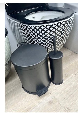 Siyah 5 Lt Pedallı Çöp Kovası+fırçalık