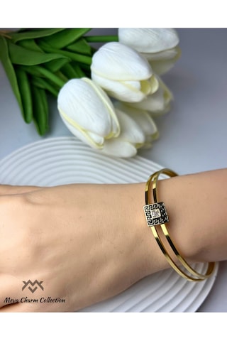 V Desen Kare Zirkon Taşlı Çelik Ajda Charmı / Kolye Ucu Gold