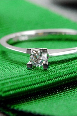 Pırlanta Tektaş Altın Yüzük 0.10 Ct - F/Vs - 14K