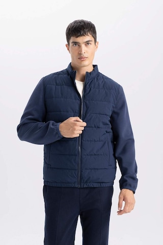 DeFacto Slim Fit Dar Kesim Dik Yaka Lastikli ve Fermuarlı Su Geçirmez Mont D7532AX25SPNV147