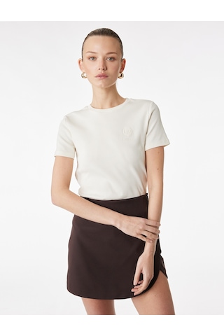 Koton Pamuklu Slim Fit Kısa Kollu Bisiklet Yaka Nakış Detaylı Fitilli Tişört Ekru 6sak50074ek Ekru