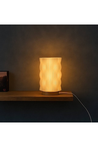 Dalgalı Tasarım Masa Lambası Beyaz