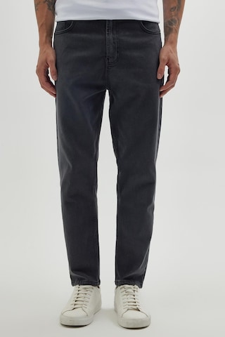 Tudors Erkek Regular Fit Bol Kesim Denim Yıkamalı Efektli Esnek Gri Jean Kot Pantolon-34494