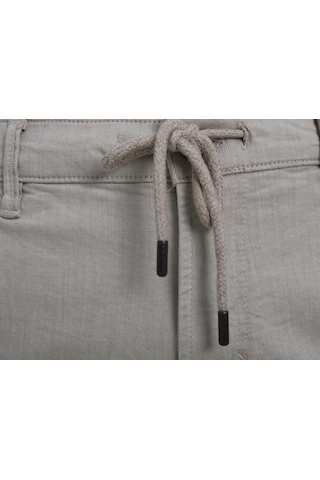 Uki Bej Comfort Fit Bermuda Şort Bej