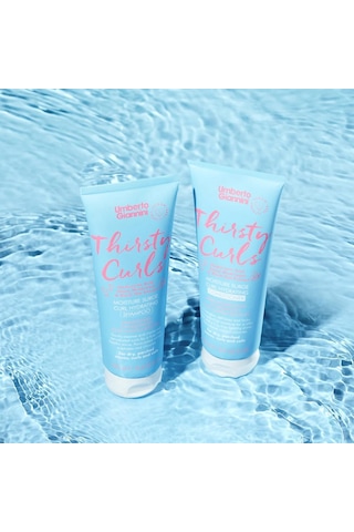 Umberto Giannini Thirsty Curls Nemsiz Kıvırcık Saçlar İçin Hyaluronic Acid İçerikli Nemlendirici Saç Kremi 250 ML