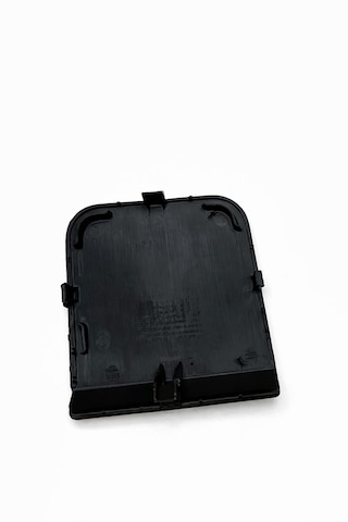 Nissan Qashqai 2007-2013 Ön Çeki Demir Kapağı Adet