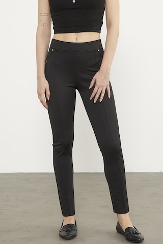 Önden Dikiş Detaylı Tayt - Siyah 001