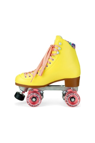Moxi Beach Bunny Strawberry Lemonade Quad Paten