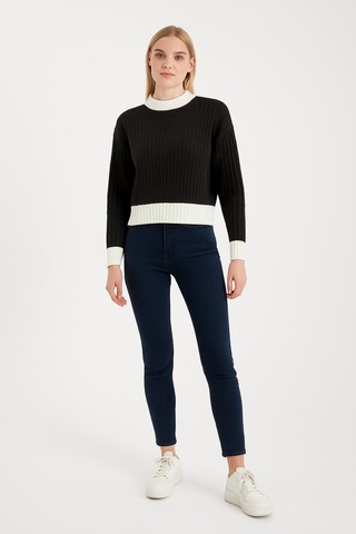 Hira Life Fashion Kadın Bisiklet Yaka Fitili Ve Şerit Detaylı Crop Triko Kısa Kazak Siyah Siyah