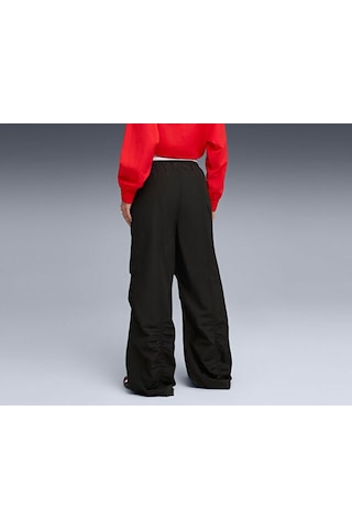 Puma Wardrobe Ess Parachute Pants Kadın Günlük Eşofman Altı 63204401 Siyah