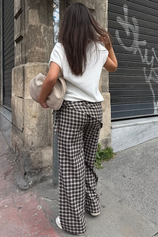 Madmext Kahverengi Fularlı Ekose Pantolon Mg2734