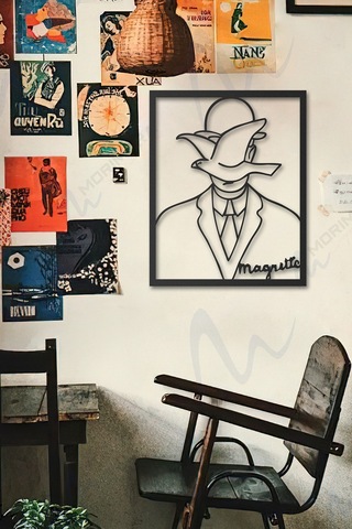 Man In A Bowler Hat - Rene Magritte Metal Duvar Tablosu - Siyah