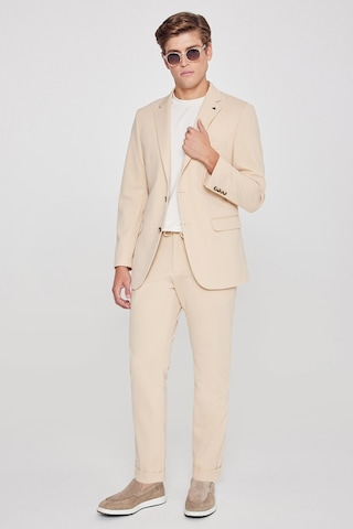 Erkek Bej Slim Fit Dar Kesim Mono Yaka Beli Bağlamalı Kapak Cepli Esnek Takım Elbise Bej