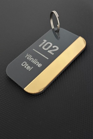 2'li Kişiselleştirilebilir Anahtarlık Antrasit & Gold Pleksi Otel Bungalov Apart Yurt Tesis İsimli Oda Numaralı Siyah