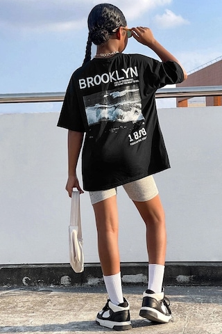 Uyguntarz Çocuk 1898 Brooklyn Pamuklu Tshirt Siyah