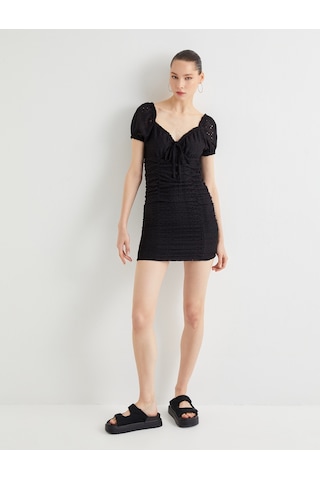 Koton Balon Kol Mini Elbise Fisto İşlemeli Slim Fit Astarlı Siyah 4sal80011ık 4SAL80011IK999 Siyah