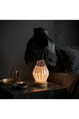 Lumina Artisan: Beyaz İpek Şapkalı Ve Çiçek Desenli Porselen Masa Lambası Çok Renkli