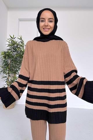 Ka Hijab Çift Renk Çizgili Triko Takım - Camel