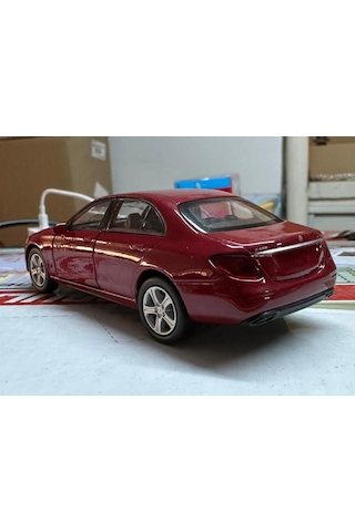 Oyuncak Metal Model Araba 1/36 Çek Bırak Mercedes Benz E Class Kırmızı