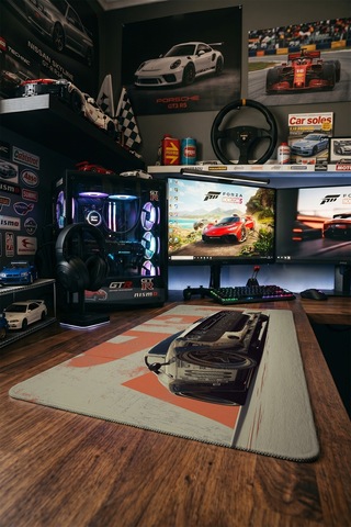 Dodge Challenger Widebody Yarış Tasarım 40x90 Cm Oyuncu Mousepad Kaymaz Taban Büyük Boy Mousepad
