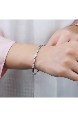 Nadias Jewellery Baget Sarmalı Pırlanta Bileklik