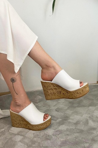 Asmi Shoes Kadın Limo Beyaz Dolgulu Mantar Taban Terlik 10 Cm Beyaz Beyaz