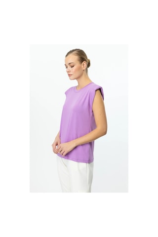 On Fashion Omuzları Vatkalı Kadın Kolsuz Bluz 25y.on.blz.51486.01 Lila
