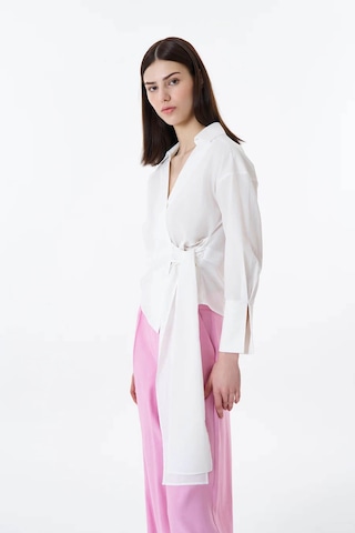 Quzu Bağlama Detaylı Kruvaze Ekru Kadın Bluz Blz00130 Ekru