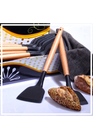 Bambu Saplı Silikon Spatula - Siyah